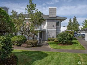 11130 SE 208th Street E201, Kent WA 98031
