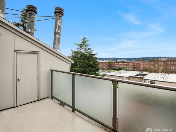 5829 NE 75th Street A444, Seattle WA 98115