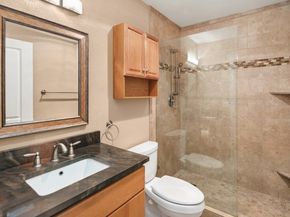 5829 NE 75th Street A444, Seattle WA 98115