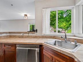3908 243rd Place SE Q201, Bothell WA 98021