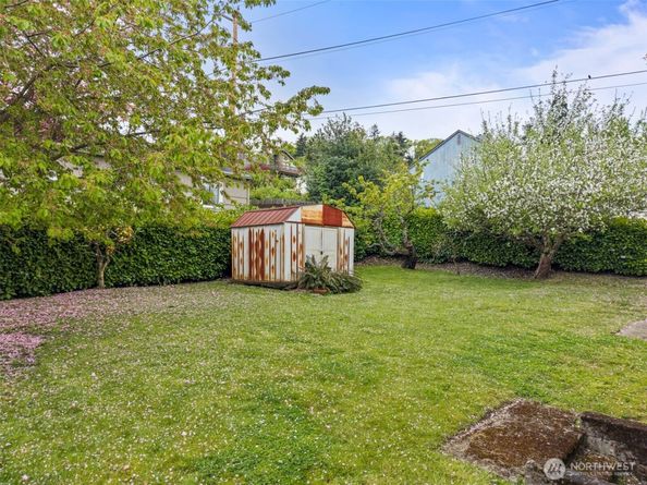8403 S 120th St, Seattle WA 98178