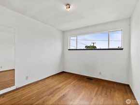 8403 S 120th St, Seattle WA 98178