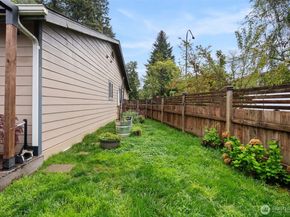 3311 New Hope Circle, Bremerton WA 98312