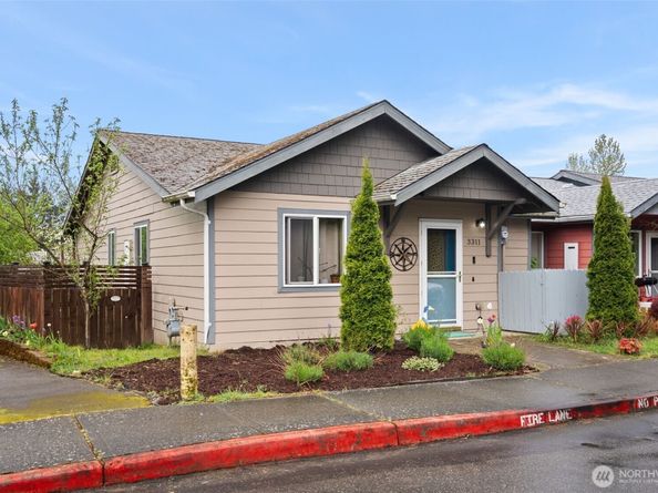 3311 New Hope Circle, Bremerton WA 98312