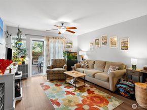 3311 New Hope Circle, Bremerton WA 98312
