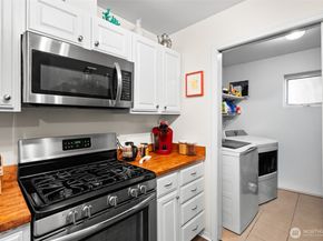 3311 New Hope Circle, Bremerton WA 98312