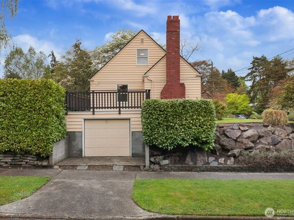 6203 39th Avenue NE, Seattle WA 98115