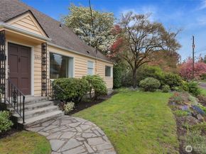 6203 39th Avenue NE, Seattle WA 98115