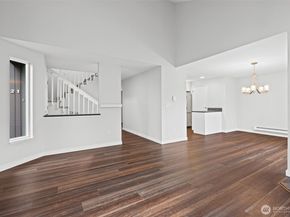 2321 SE 8th Drive, Renton WA 98055