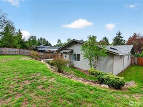 16616 133rd Place SE, Renton WA 98058