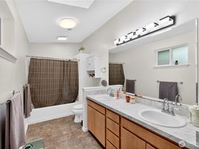 16616 133rd Place SE, Renton WA 98058