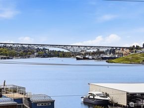 2364 Fairview Avenue E 8, Seattle WA 98102