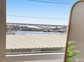 2364 Fairview Avenue E 8, Seattle WA 98102