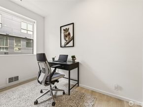 2364 Fairview Avenue E 8, Seattle WA 98102