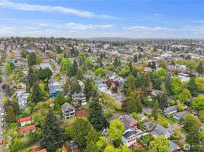 421 N 40th Street, Seattle WA 98103