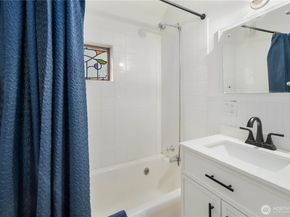 421 N 40th Street, Seattle WA 98103