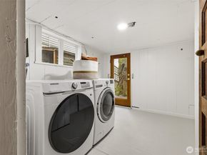 421 N 40th Street, Seattle WA 98103