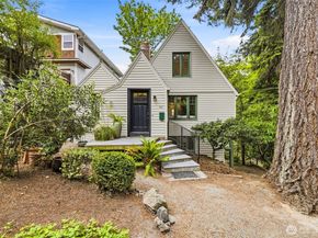 421 N 40th Street, Seattle WA 98103