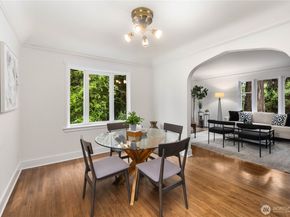 421 N 40th Street, Seattle WA 98103