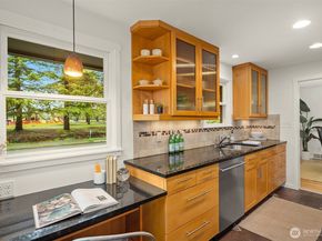 6857 44th Avenue NE, Seattle WA 98115