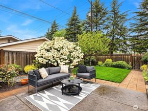 6857 44th Avenue NE, Seattle WA 98115