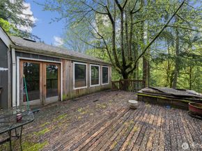 611 208th Avenue SE, Sammamish WA 98074