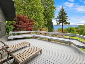 8425 SW 216th Street, Vashon WA 98070