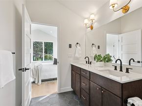 20205 5th Avenue NW, Shoreline WA 98177