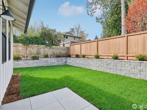 20205 5th Avenue NW, Shoreline WA 98177