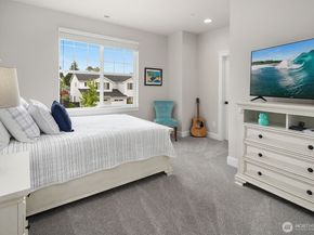 1442 241st Pl SE, Bothell WA 98021