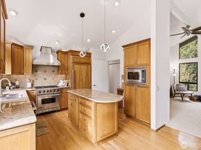 13717 46th Avenue W, Edmonds WA 98026
