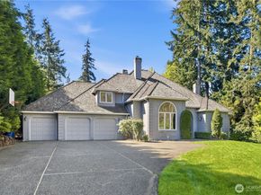 15885 SE 62nd St, Bellevue WA 98006