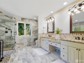 15885 SE 62nd St, Bellevue WA 98006