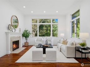 15885 SE 62nd St, Bellevue WA 98006