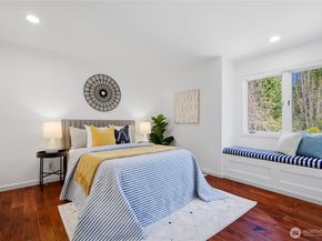 15885 SE 62nd St, Bellevue WA 98006