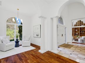 15885 SE 62nd St, Bellevue WA 98006