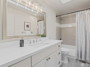 21427 129th Place SE, Kent WA 98031