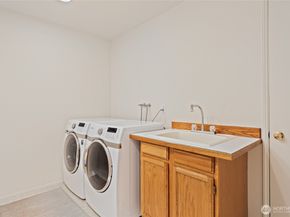 21427 129th Place SE, Kent WA 98031