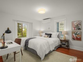 1909 4th Avenue N, Seattle WA 98109