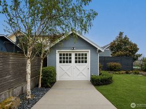 1909 4th Avenue N, Seattle WA 98109