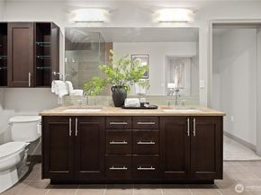 10650 NE 9th Place 1925, Bellevue WA 98004