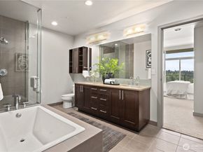 10650 NE 9th Place 1925, Bellevue WA 98004