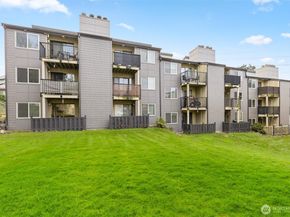 2020 Grant Avenue S A202, Renton WA 98055