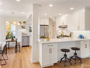 9716 Dayton Avenue N, Seattle WA 98103