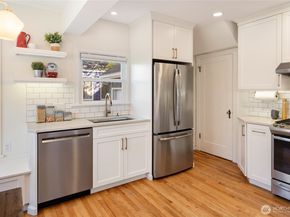 9716 Dayton Avenue N, Seattle WA 98103