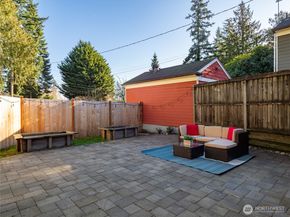 9716 Dayton Avenue N, Seattle WA 98103