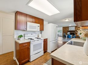 19520 Grannis Road, Bothell WA 98012