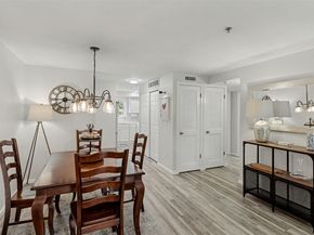 250 NW Dogwood Street E102, Issaquah WA 98027