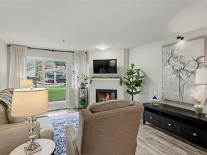 250 NW Dogwood Street E102, Issaquah WA 98027