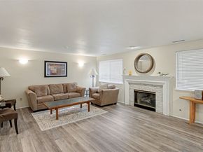 250 NW Dogwood Street E102, Issaquah WA 98027